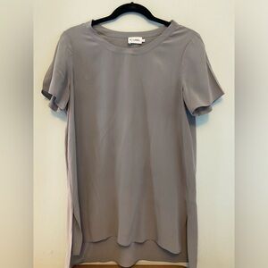 R label silk Heather Gray top size small